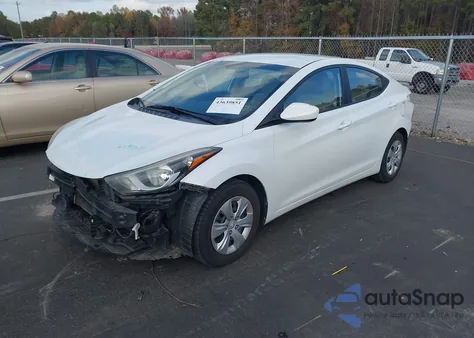 2016 Hyundai Elantra Se z USA, uszkodzony, nr VIN 5NPDH4AE1GH770619